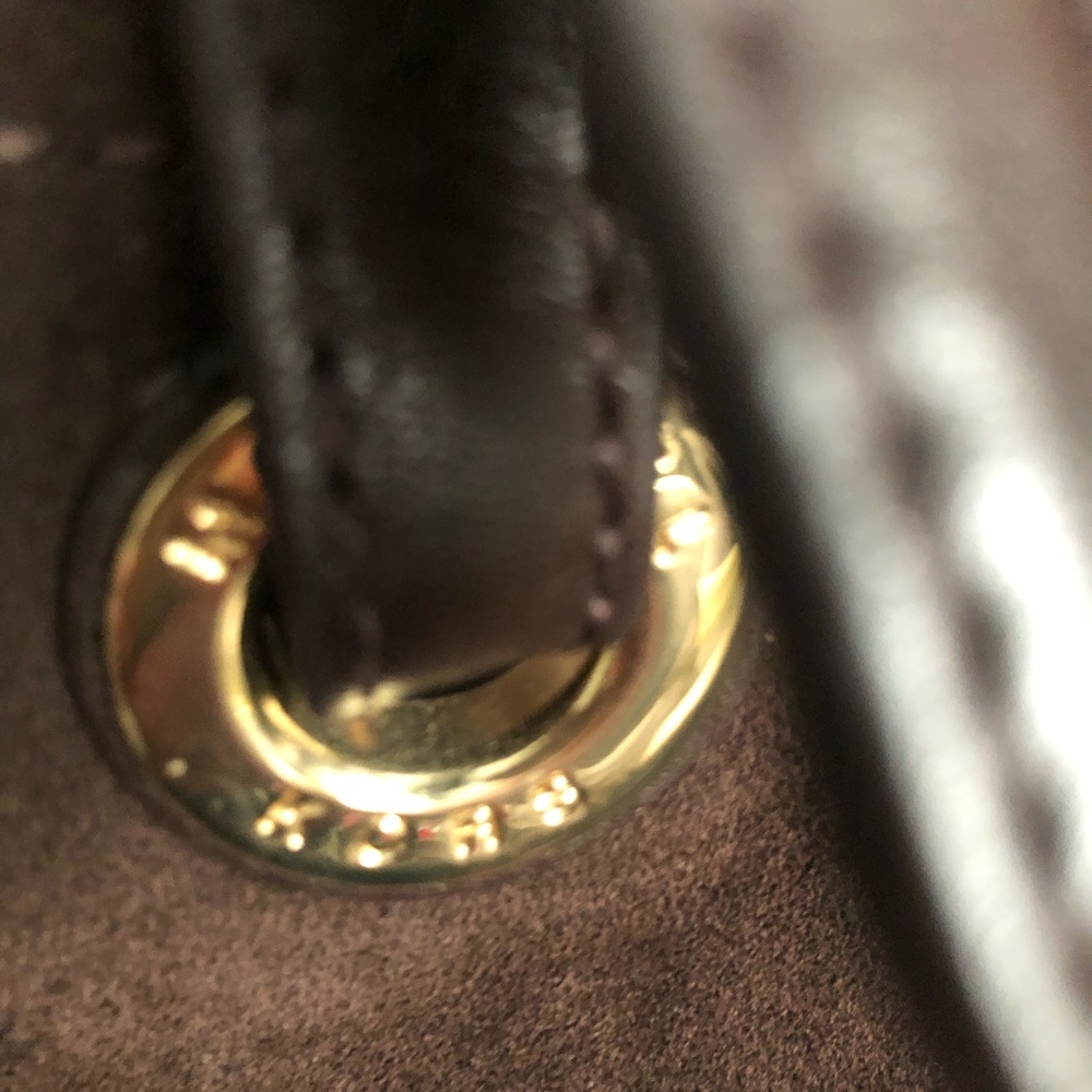 Michael Kors Large Suede Bag - Picture 5 of 6
